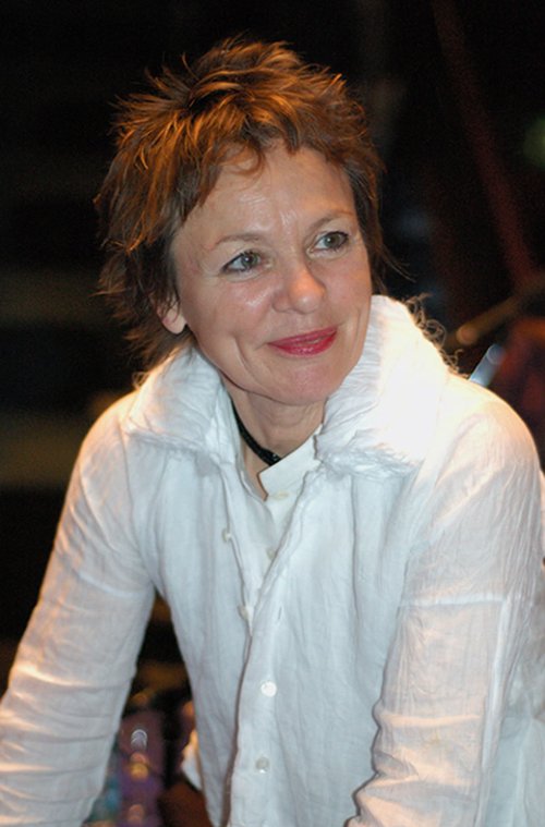 Image: Laurie Anderson at Longplayer Conversation, 2005. Photographer: unknown
