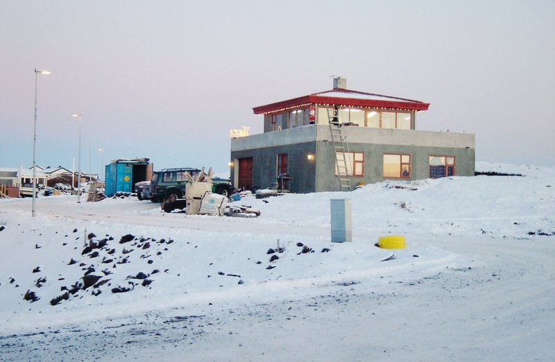 2007v_weather_04.jpg__1800x1999998_q85_subsampling-2