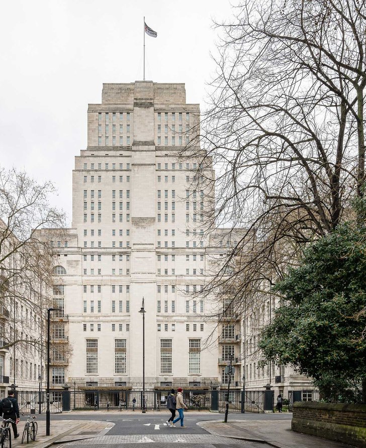 Outside Senate House Library, London for A Thousand Words for Weather (2022). Courtesy of Artangel and Senate House Library. Photograph: Francesco Russo

