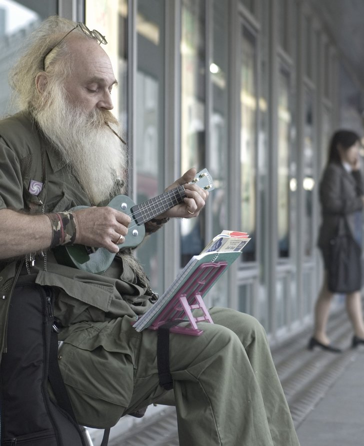 Fang (unknown — October 2014) at Kings Cross, photograph by Thierry Bal.